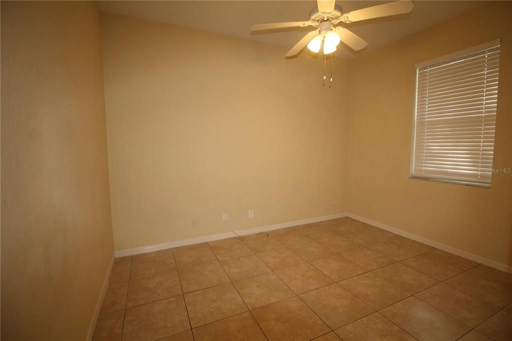 For Rent: $2,400 (3 beds, 2 baths, 1576 Square Feet)
