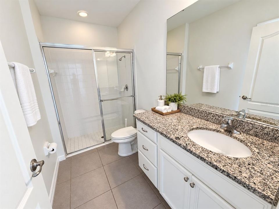 For Rent: $2,200 (3 beds, 3 baths, 1609 Square Feet)