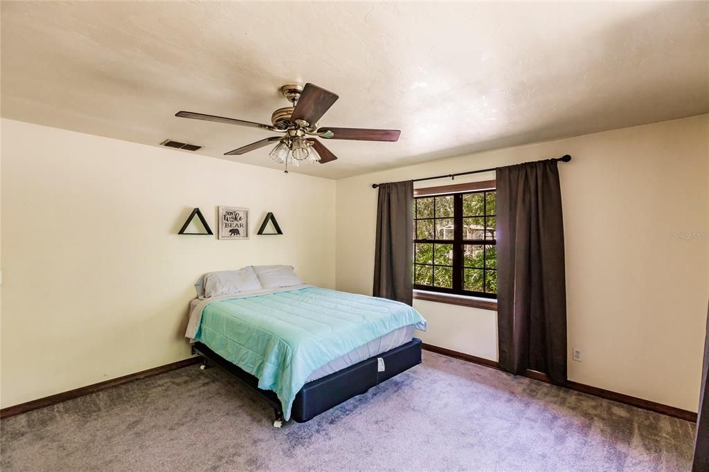 For Sale: $899,000 (5 beds, 3 baths, 2743 Square Feet)