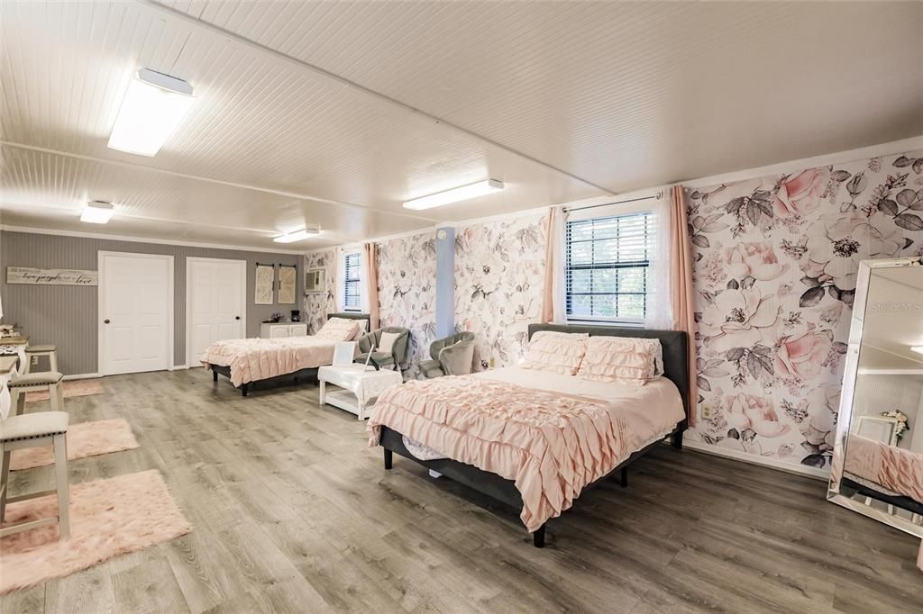 For Sale: $899,000 (5 beds, 3 baths, 2743 Square Feet)