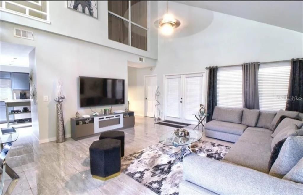 На продажу: $399,000 (3 спален, 2 ванн, 1624 Квадратных фут)