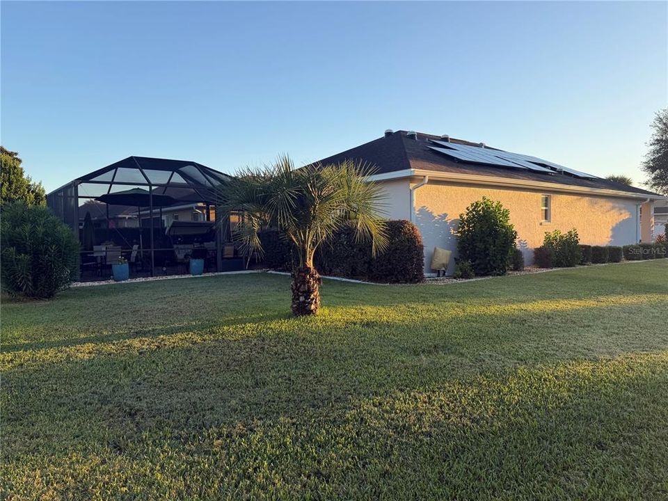 For Sale: $319,000 (2 beds, 2 baths, 1749 Square Feet)
