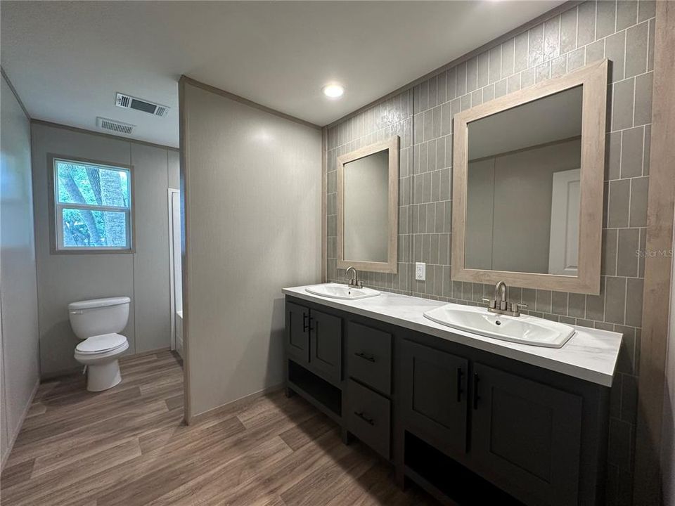 En Venta: $259,900 (3 camas, 2 baños, 1404 Pies cuadrados)