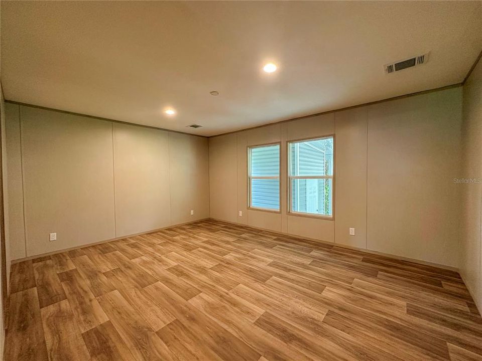 En Venta: $259,900 (3 camas, 2 baños, 1404 Pies cuadrados)