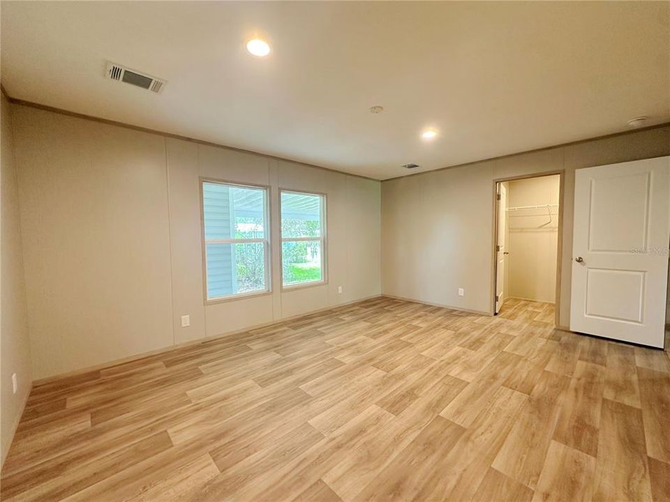 En Venta: $259,900 (3 camas, 2 baños, 1404 Pies cuadrados)