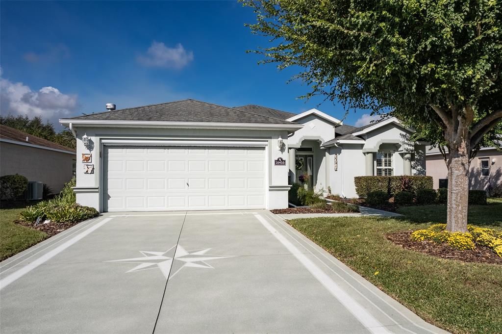 For Sale: $249,900 (2 beds, 2 baths, 1759 Square Feet)