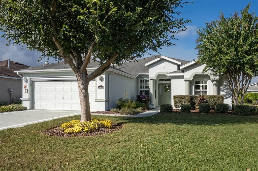 For Sale: $249,900 (2 beds, 2 baths, 1759 Square Feet)