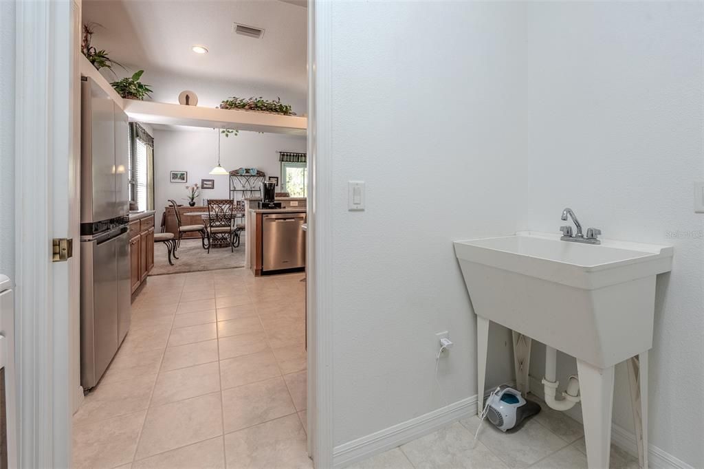 For Sale: $249,900 (2 beds, 2 baths, 1759 Square Feet)