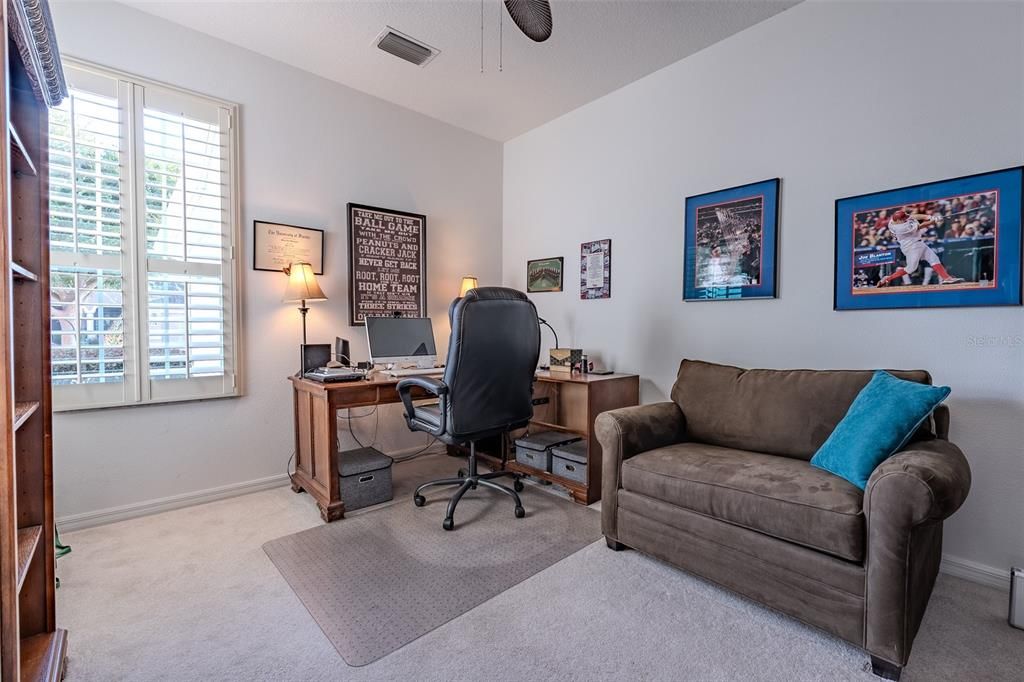 For Sale: $249,900 (2 beds, 2 baths, 1759 Square Feet)