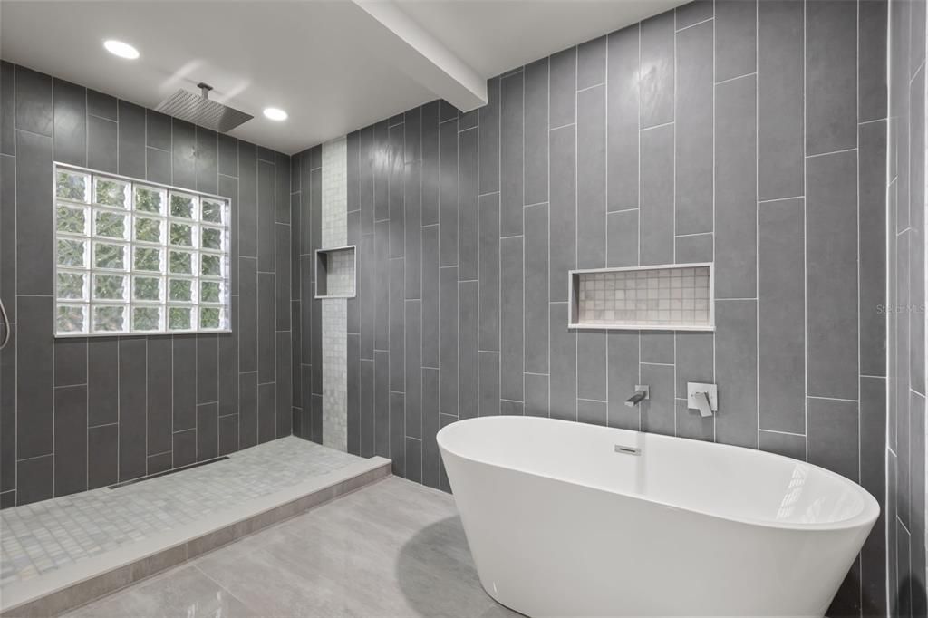 На продажу: $929,000 (5 спален, 4 ванн, 3012 Квадратных фут)