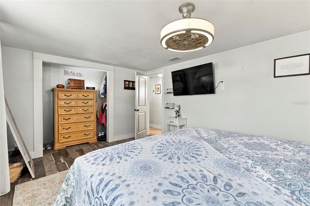 На продажу: $279,000 (3 спален, 2 ванн, 1367 Квадратных фут)