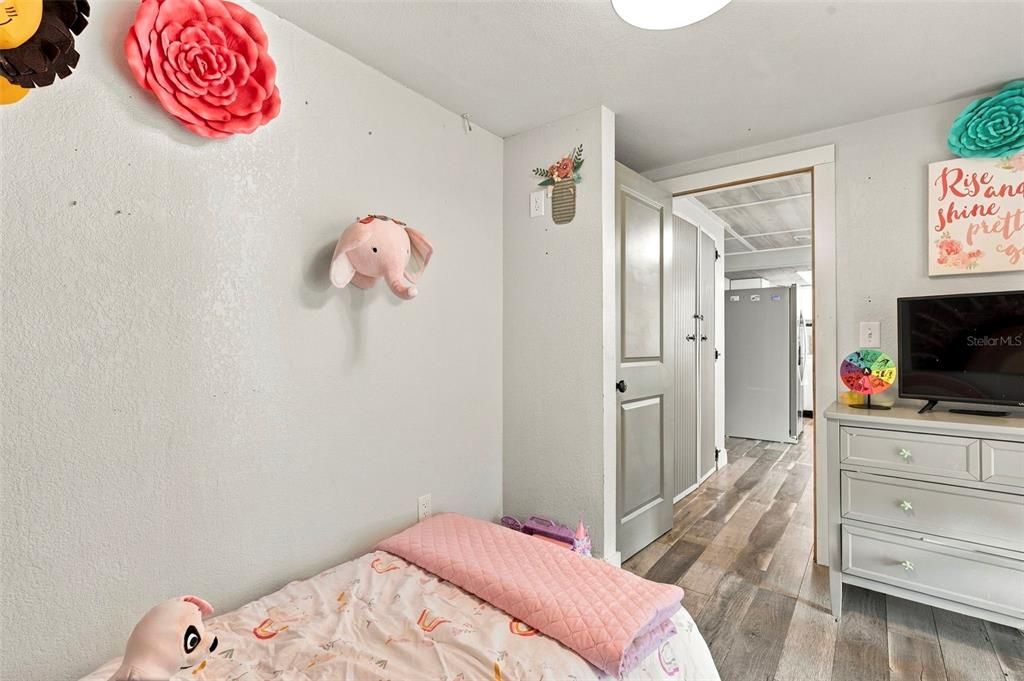 На продажу: $279,000 (3 спален, 2 ванн, 1367 Квадратных фут)