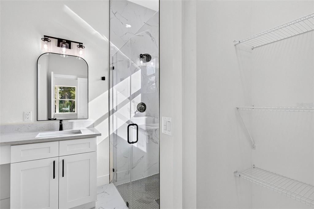 На продажу: $499,900 (4 спален, 3 ванн, 2112 Квадратных фут)