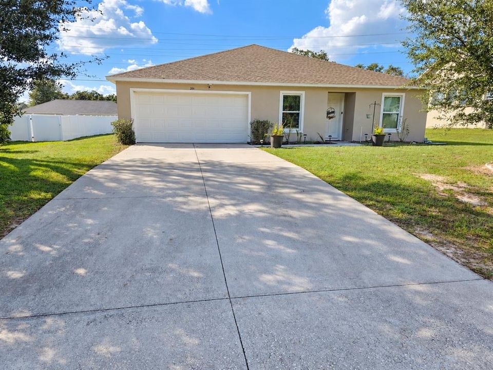 For Sale: $291,000 (4 beds, 2 baths, 1814 Square Feet)