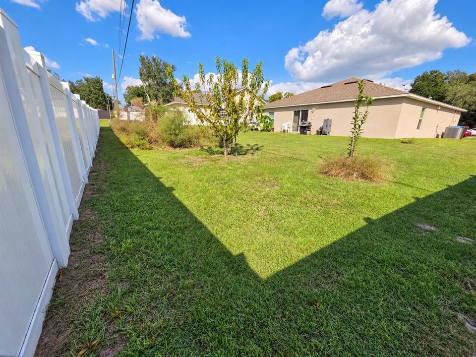 For Sale: $291,000 (4 beds, 2 baths, 1814 Square Feet)