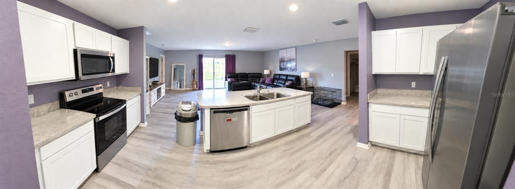 For Sale: $291,000 (4 beds, 2 baths, 1814 Square Feet)