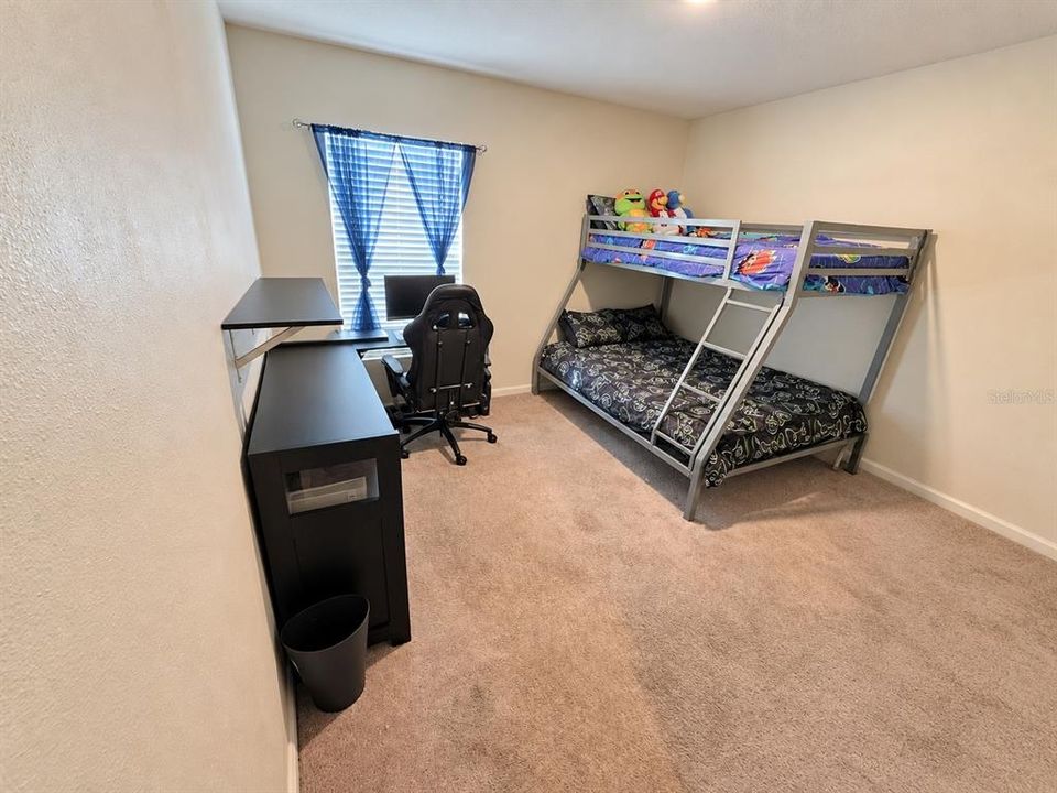 For Sale: $291,000 (4 beds, 2 baths, 1814 Square Feet)