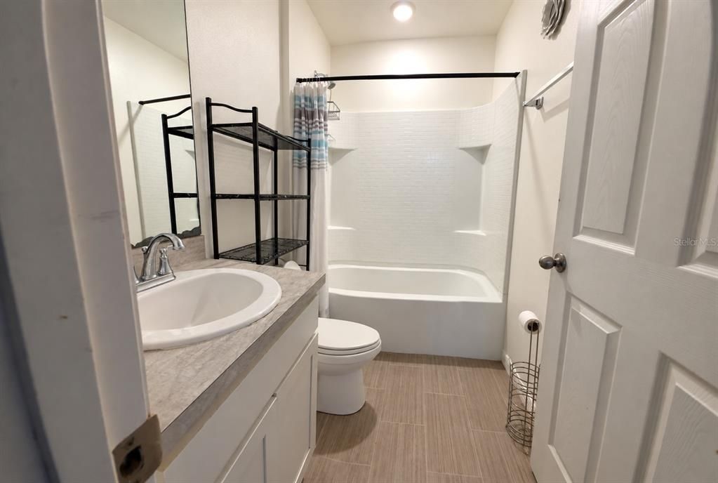 For Sale: $291,000 (4 beds, 2 baths, 1814 Square Feet)