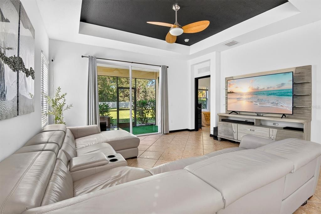 En Venta: $424,900 (3 camas, 2 baños, 1766 Pies cuadrados)