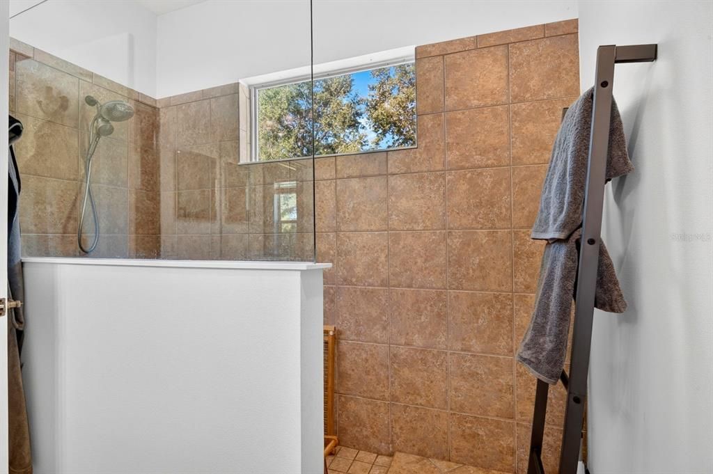 En Venta: $424,900 (3 camas, 2 baños, 1766 Pies cuadrados)