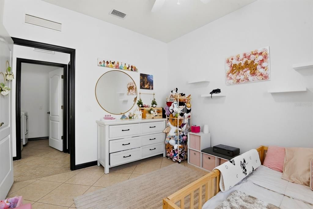 En Venta: $424,900 (3 camas, 2 baños, 1766 Pies cuadrados)
