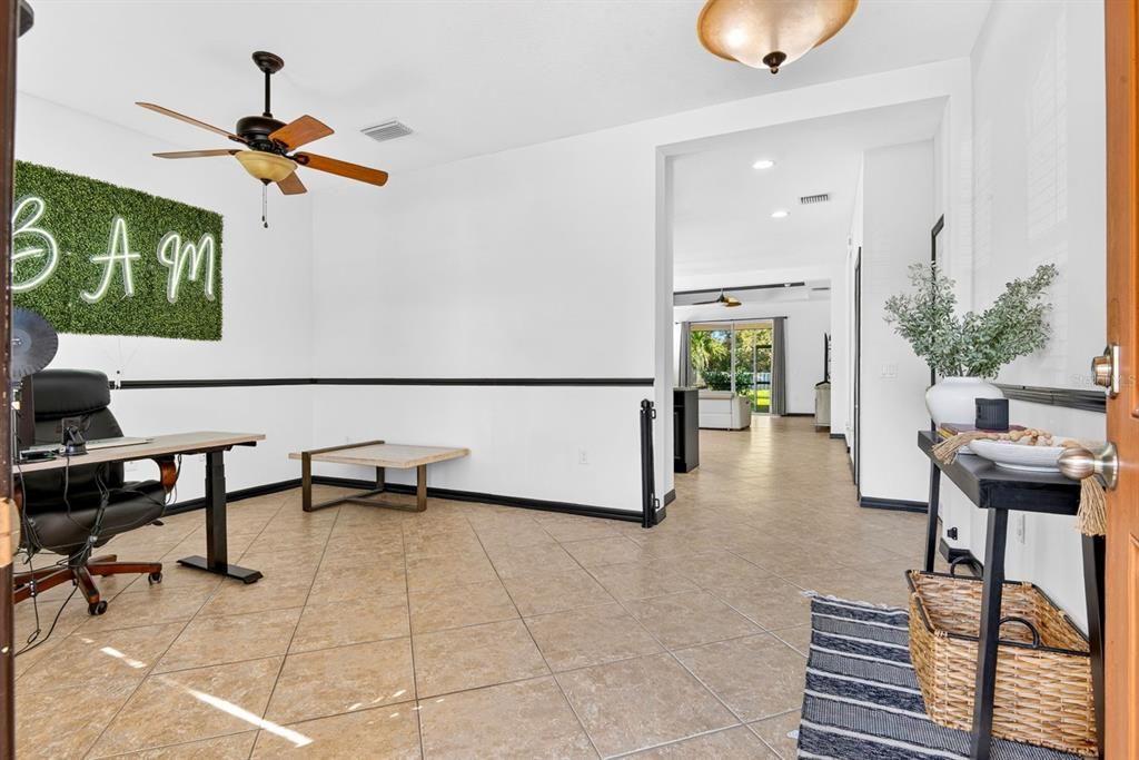 En Venta: $424,900 (3 camas, 2 baños, 1766 Pies cuadrados)