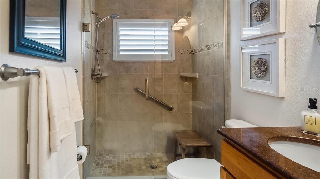 For Sale: $369,000 (3 beds, 2 baths, 1466 Square Feet)