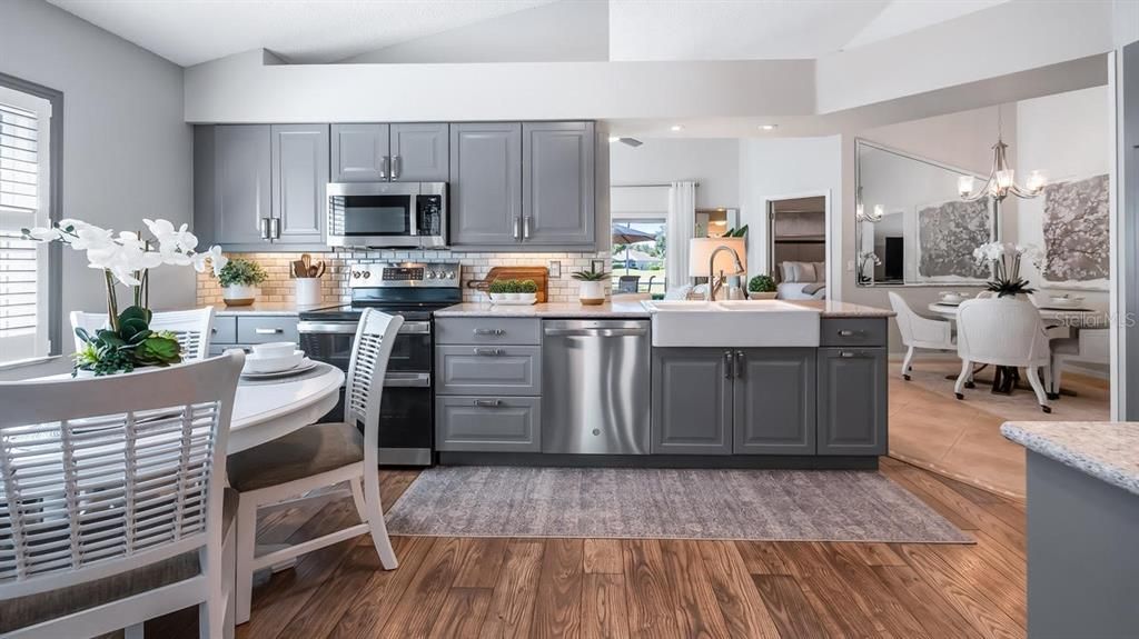 For Sale: $369,000 (3 beds, 2 baths, 1466 Square Feet)