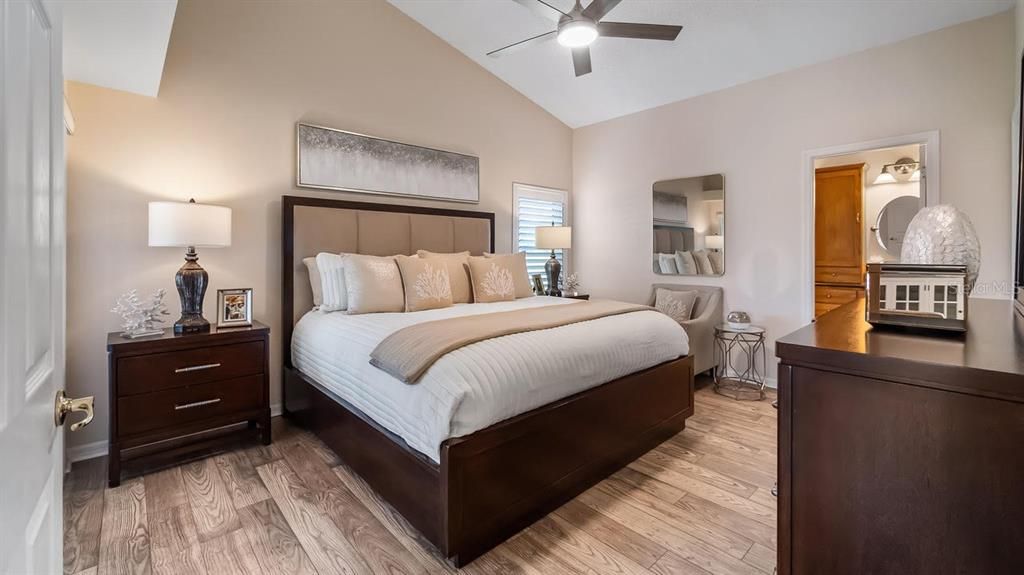 For Sale: $369,000 (3 beds, 2 baths, 1466 Square Feet)