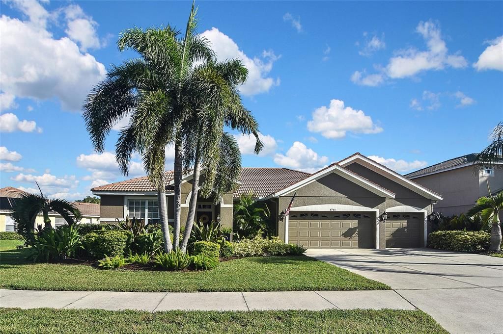 En Venta: $729,900 (3 camas, 2 baños, 2380 Pies cuadrados)