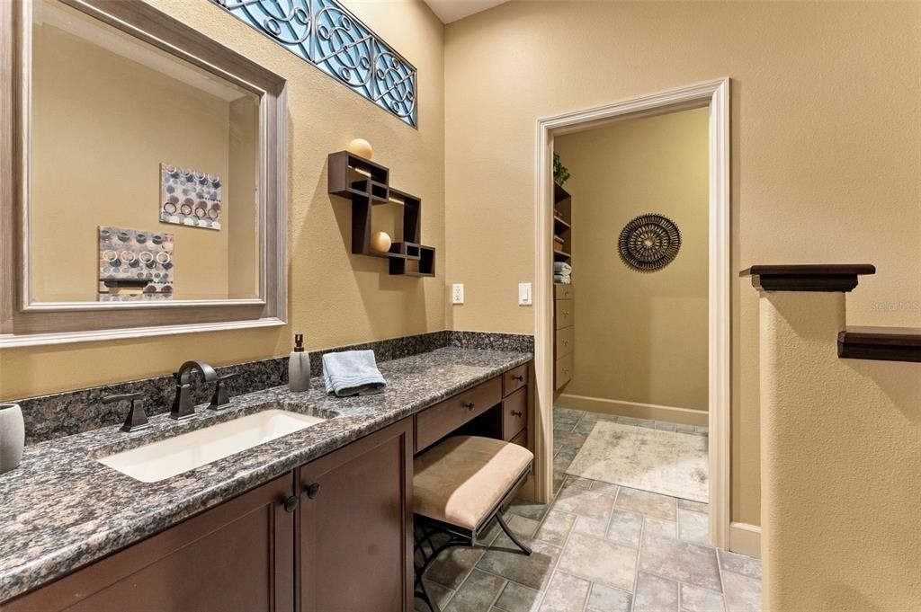 For Sale: $1,200,000 (3 beds, 3 baths, 3127 Square Feet)