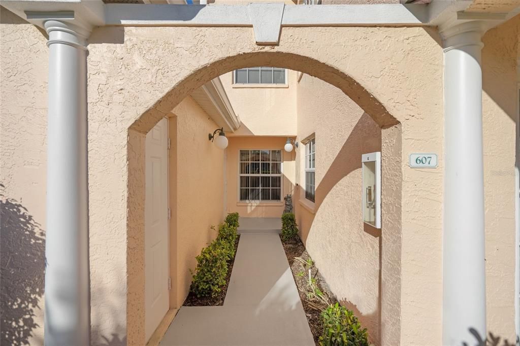 En Venta: $284,500 (2 camas, 2 baños, 1250 Pies cuadrados)