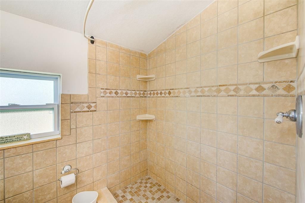 For Sale: $745,000 (3 beds, 2 baths, 1632 Square Feet)