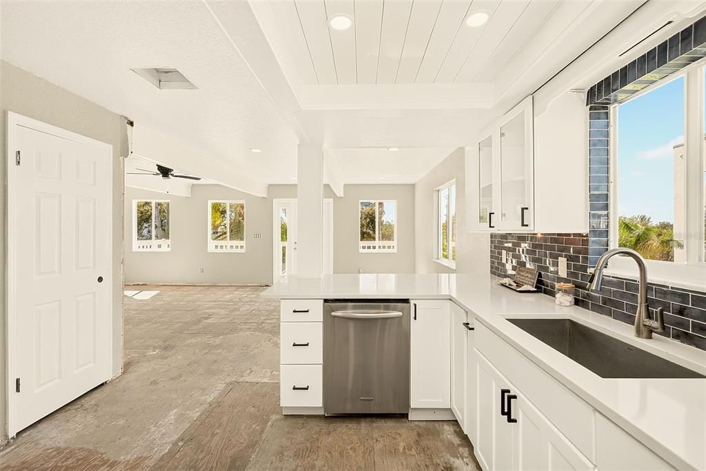 For Sale: $745,000 (3 beds, 2 baths, 1632 Square Feet)