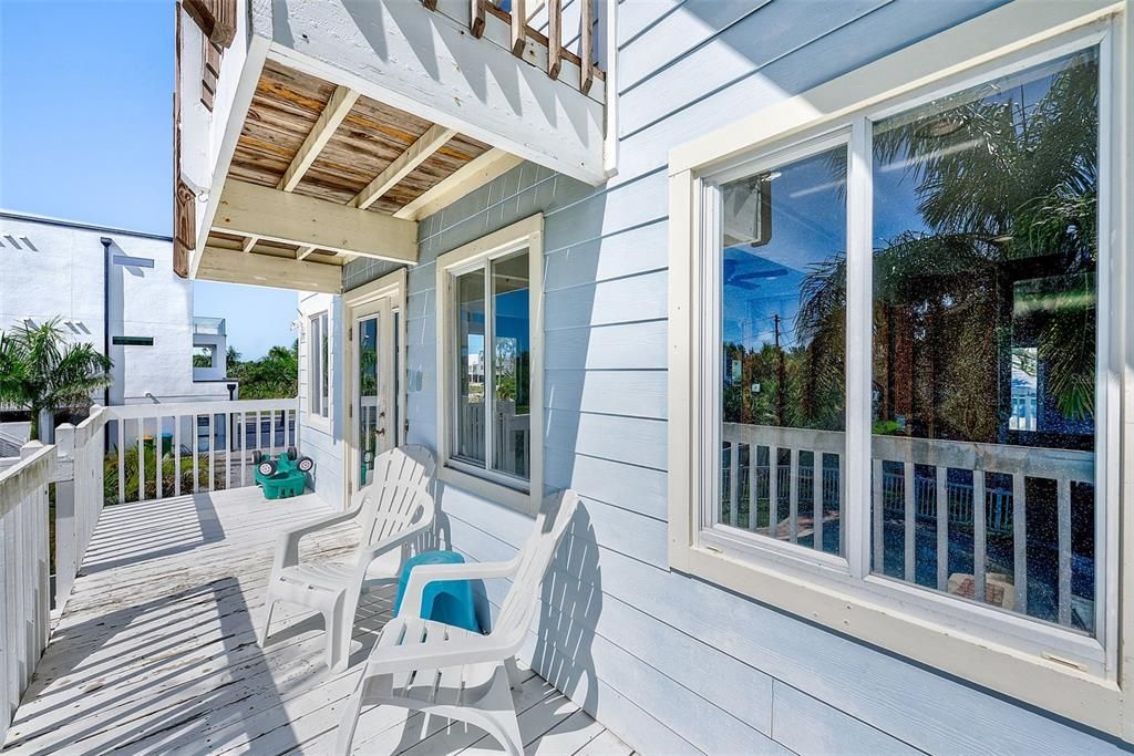 For Sale: $745,000 (3 beds, 2 baths, 1632 Square Feet)
