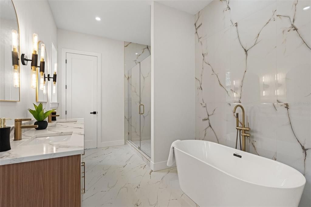 For Sale: $985,000 (4 beds, 3 baths, 2688 Square Feet)