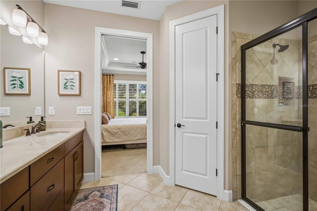 En Venta: $579,000 (3 camas, 2 baños, 1945 Pies cuadrados)