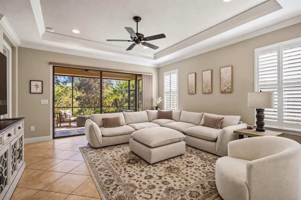 En Venta: $579,000 (3 camas, 2 baños, 1945 Pies cuadrados)