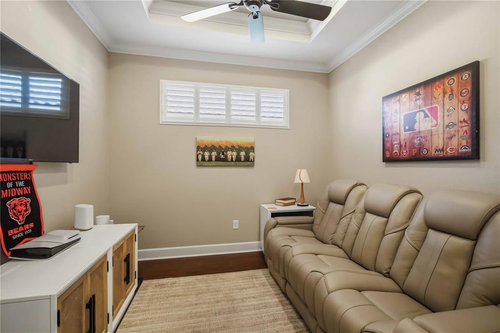 En Venta: $579,000 (3 camas, 2 baños, 1945 Pies cuadrados)