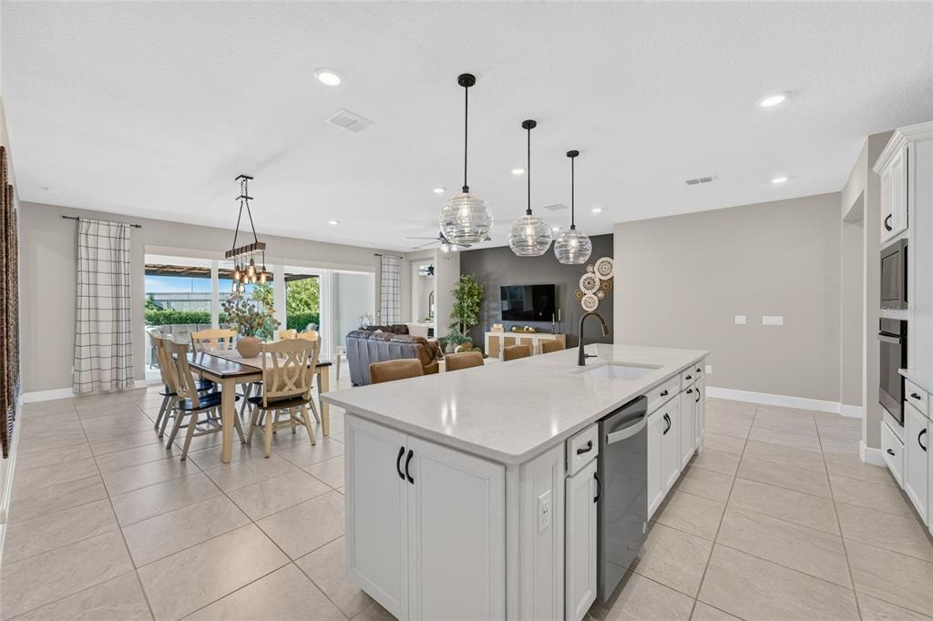 For Sale: $675,000 (4 beds, 3 baths, 3362 Square Feet)
