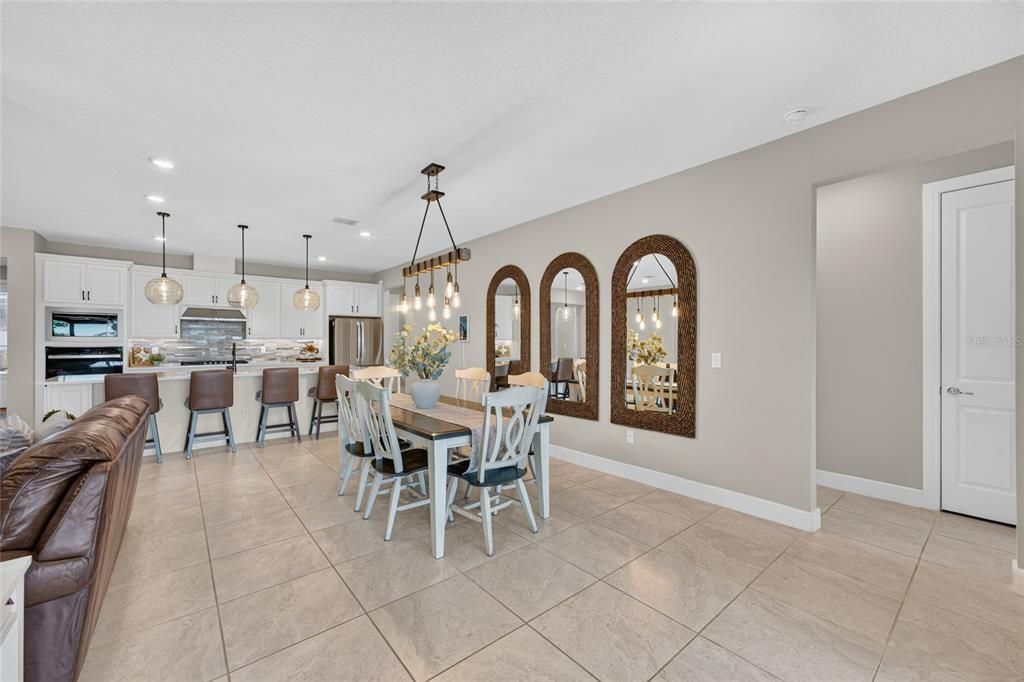 For Sale: $675,000 (4 beds, 3 baths, 3362 Square Feet)