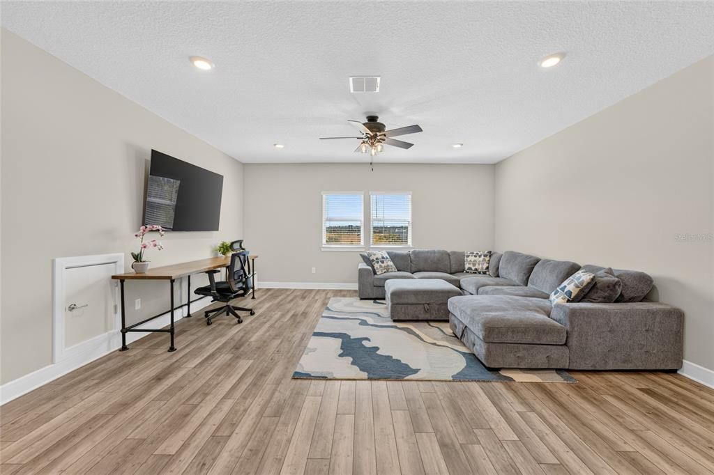 For Sale: $675,000 (4 beds, 3 baths, 3362 Square Feet)