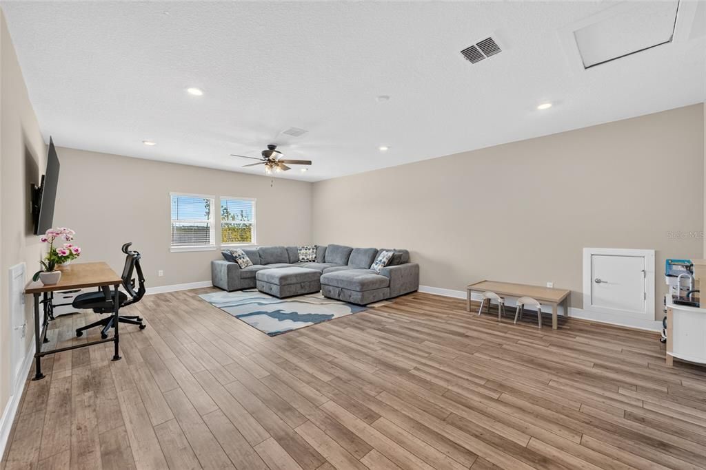 For Sale: $675,000 (4 beds, 3 baths, 3362 Square Feet)