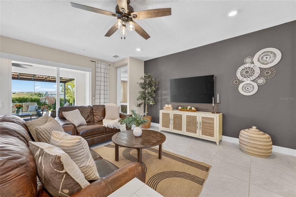 For Sale: $675,000 (4 beds, 3 baths, 3362 Square Feet)