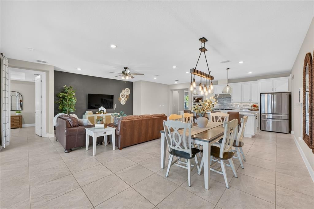 For Sale: $675,000 (4 beds, 3 baths, 3362 Square Feet)