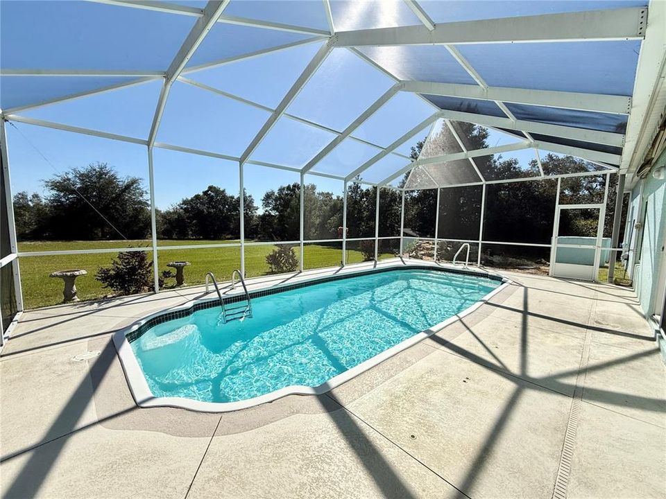 For Sale: $360,000 (3 beds, 2 baths, 1594 Square Feet)