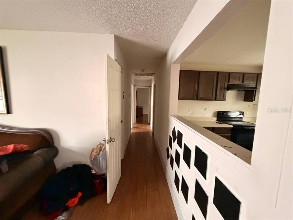 En Venta: $149,990 (4 camas, 3 baños, 1558 Pies cuadrados)