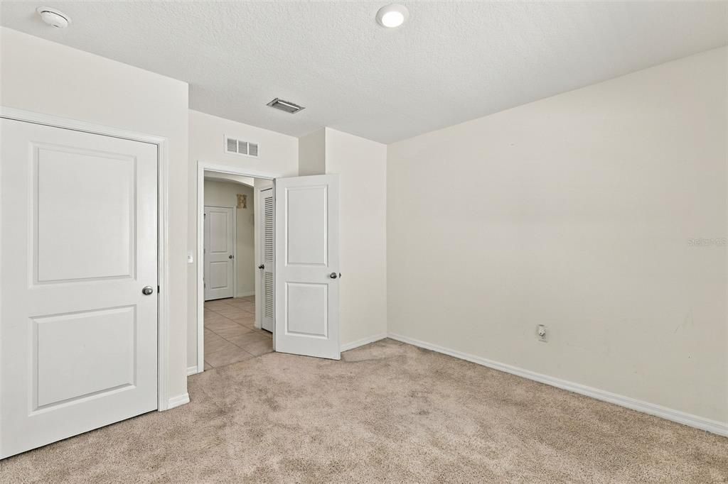 На продажу: $349,000 (4 спален, 2 ванн, 1846 Квадратных фут)