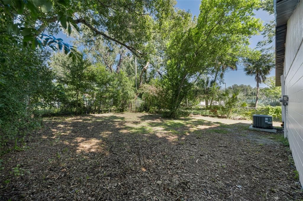 На продажу: $315,000 (3 спален, 2 ванн, 1050 Квадратных фут)