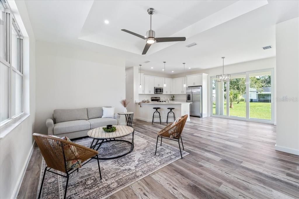 For Sale: $298,900 (3 beds, 2 baths, 1304 Square Feet)
